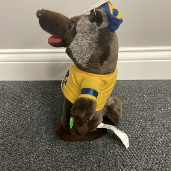 Team Crossbars Michigan Wolverines Animated Talking Singing Plush Mascot - Picture 6 of 9